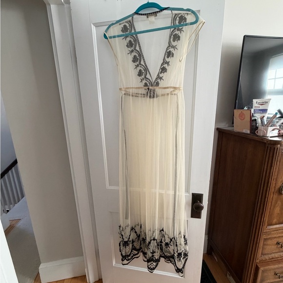 Vineet Bahl Dresses & Skirts - Vineet Bahl Sheer Cream Maxi Dress with Black Lace Embroidery and Embellishment